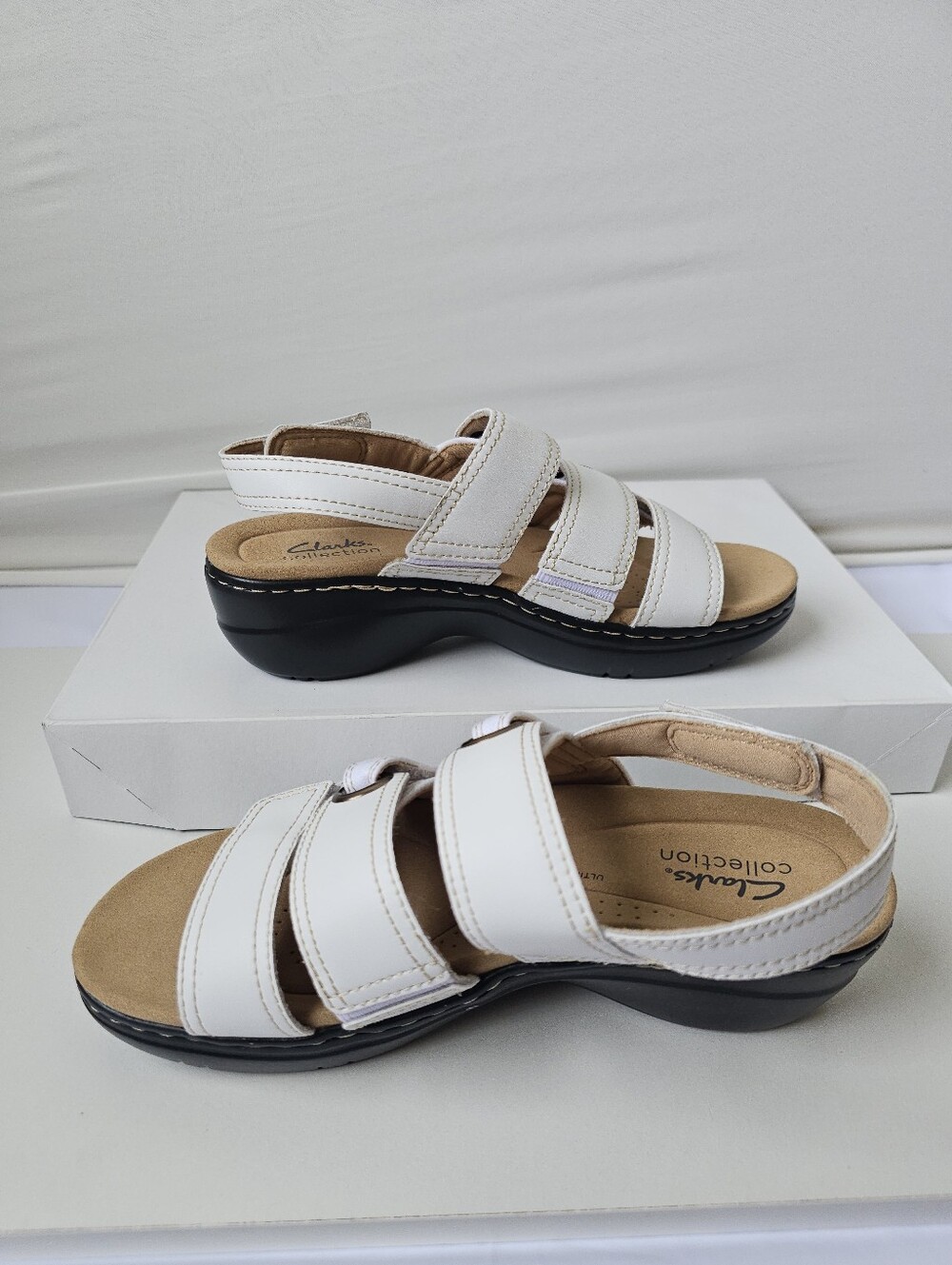 NWOT Clarks Collection White Strappy Wedge Sandals Size 6.5 - Picture 4 of 16